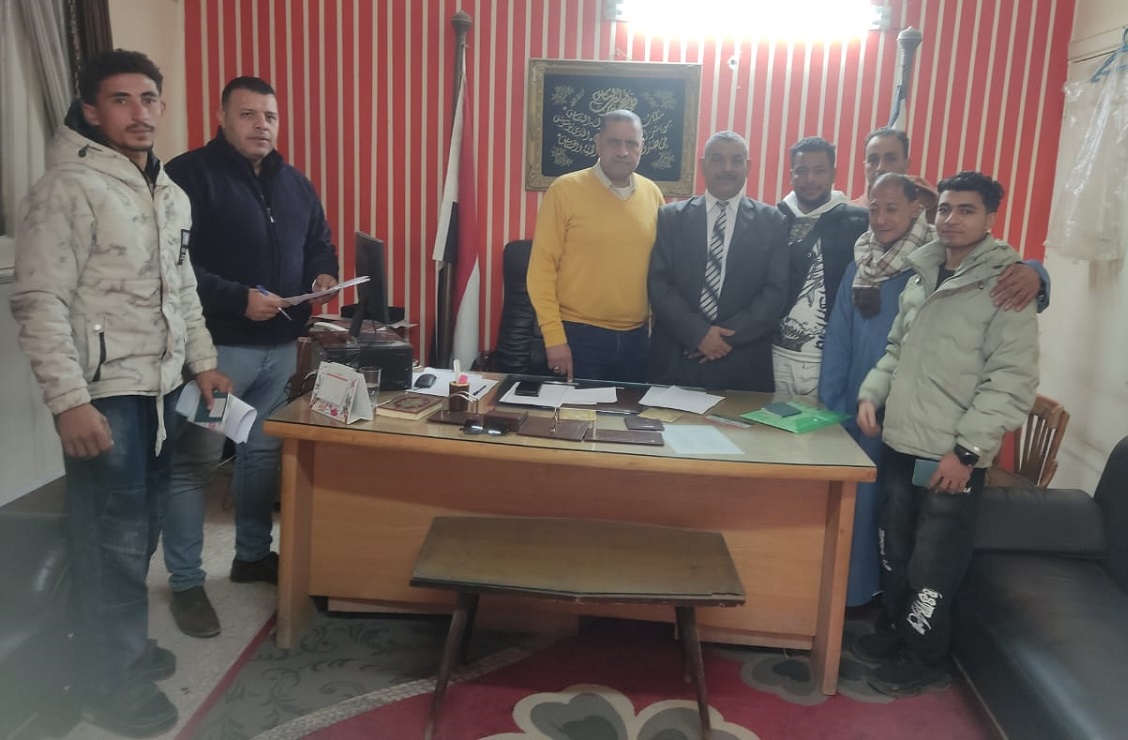 مديرية العمل تسلم دفعة جديدة من عقود العمل  في الأردن